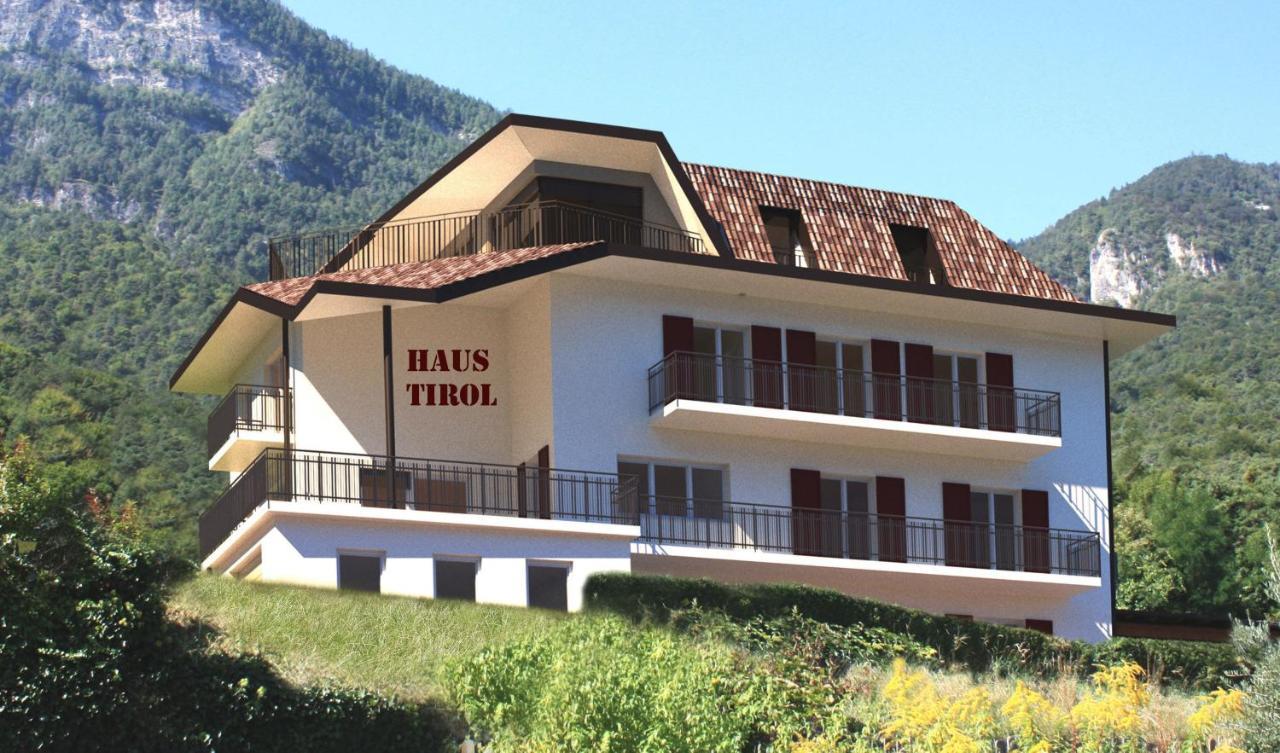 Haus Tirol Apartment Caldaro Luaran gambar