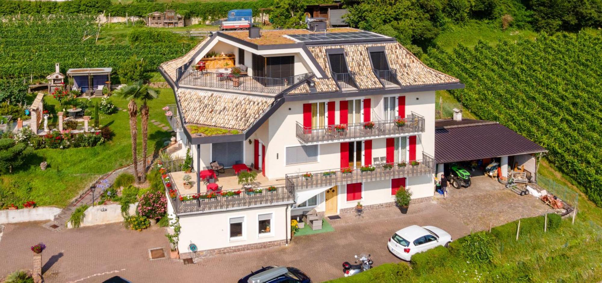 Haus Tirol Apartment Caldaro Luaran gambar